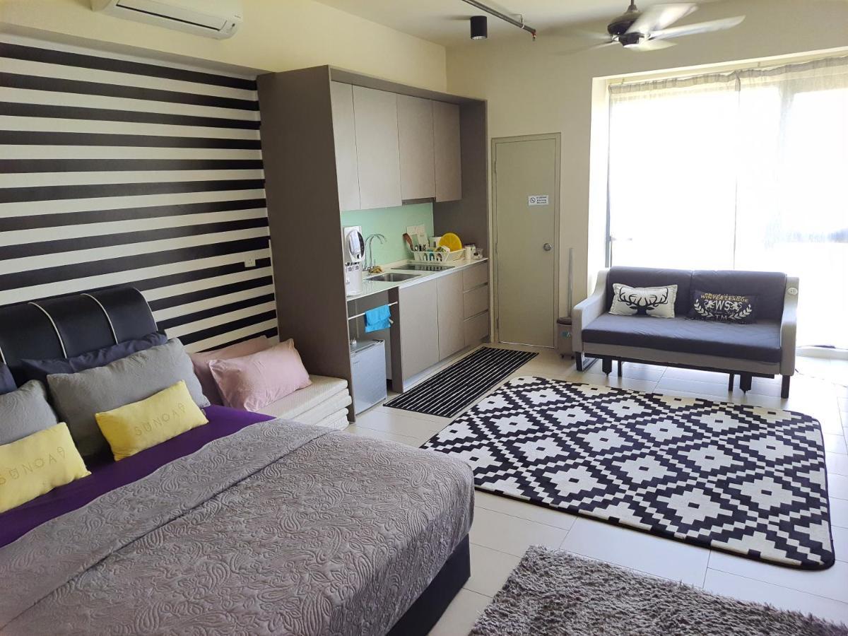 Mufasa Suites At Tamarind Suites With Wifi Netflix Coway Level 8 Cyberjaya Esterno foto