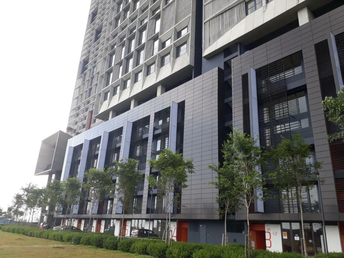 Mufasa Suites At Tamarind Suites With Wifi Netflix Coway Level 8 Cyberjaya Esterno foto
