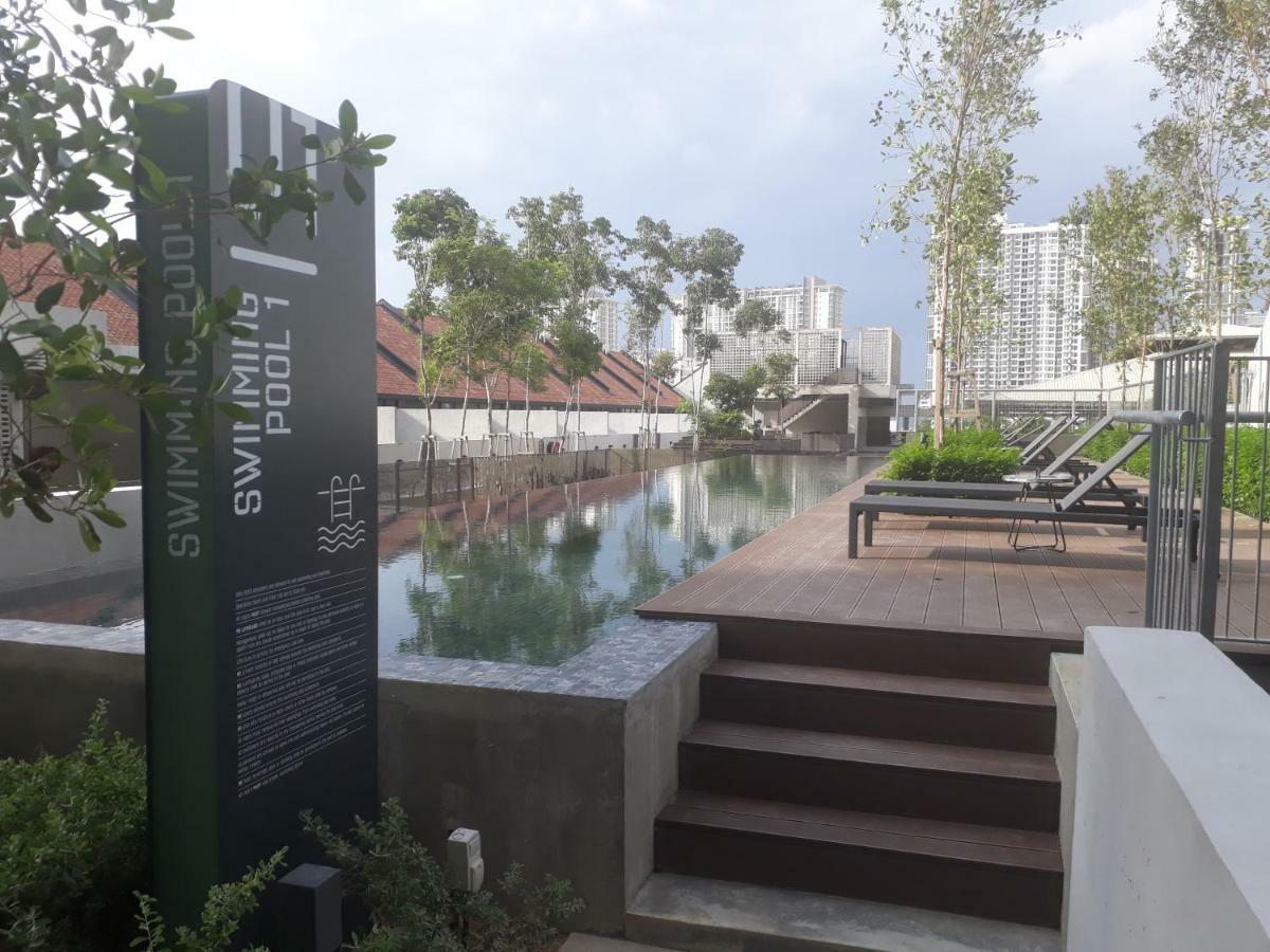 Mufasa Suites At Tamarind Suites With Wifi Netflix Coway Level 8 Cyberjaya Esterno foto
