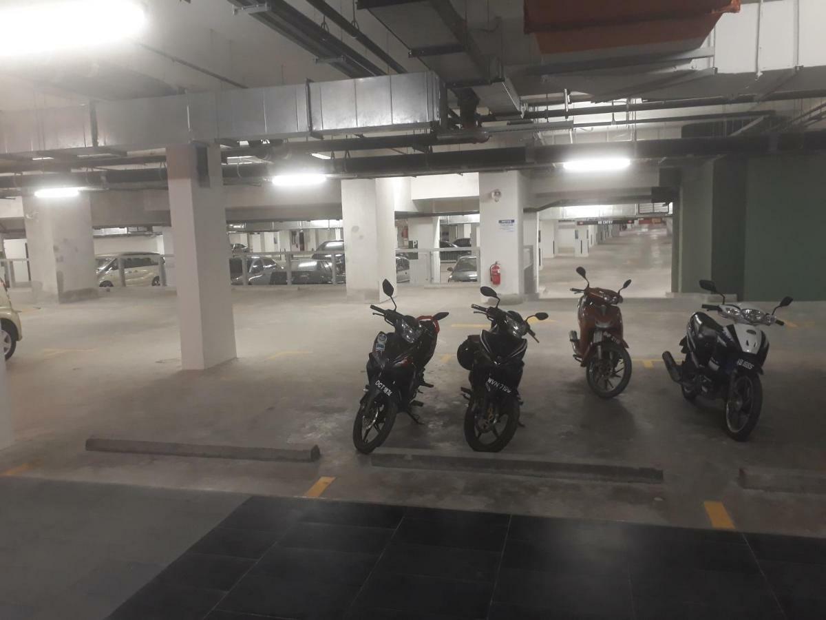 Mufasa Suites At Tamarind Suites With Wifi Netflix Coway Level 8 Cyberjaya Esterno foto