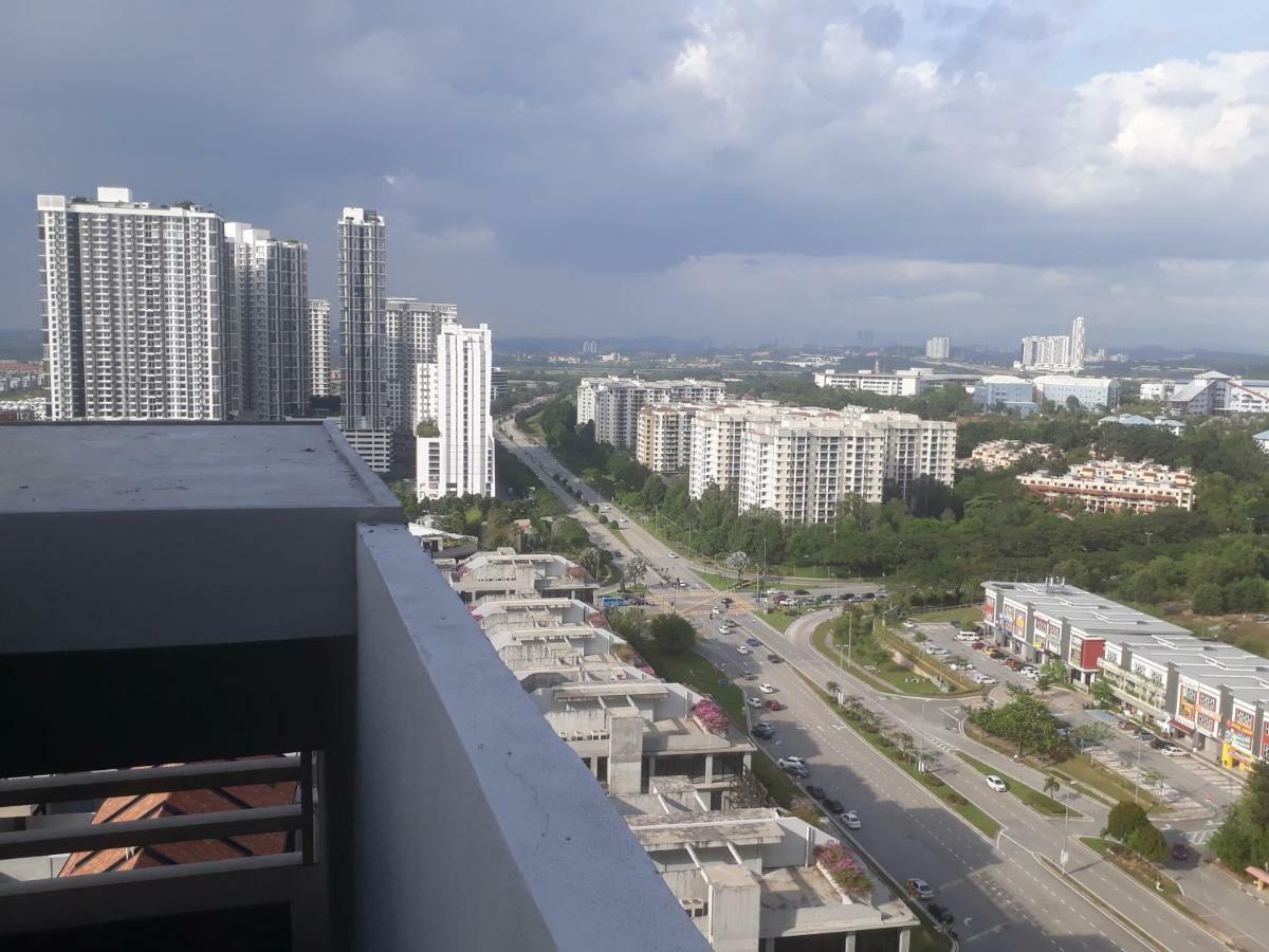Mufasa Suites At Tamarind Suites With Wifi Netflix Coway Level 8 Cyberjaya Esterno foto
