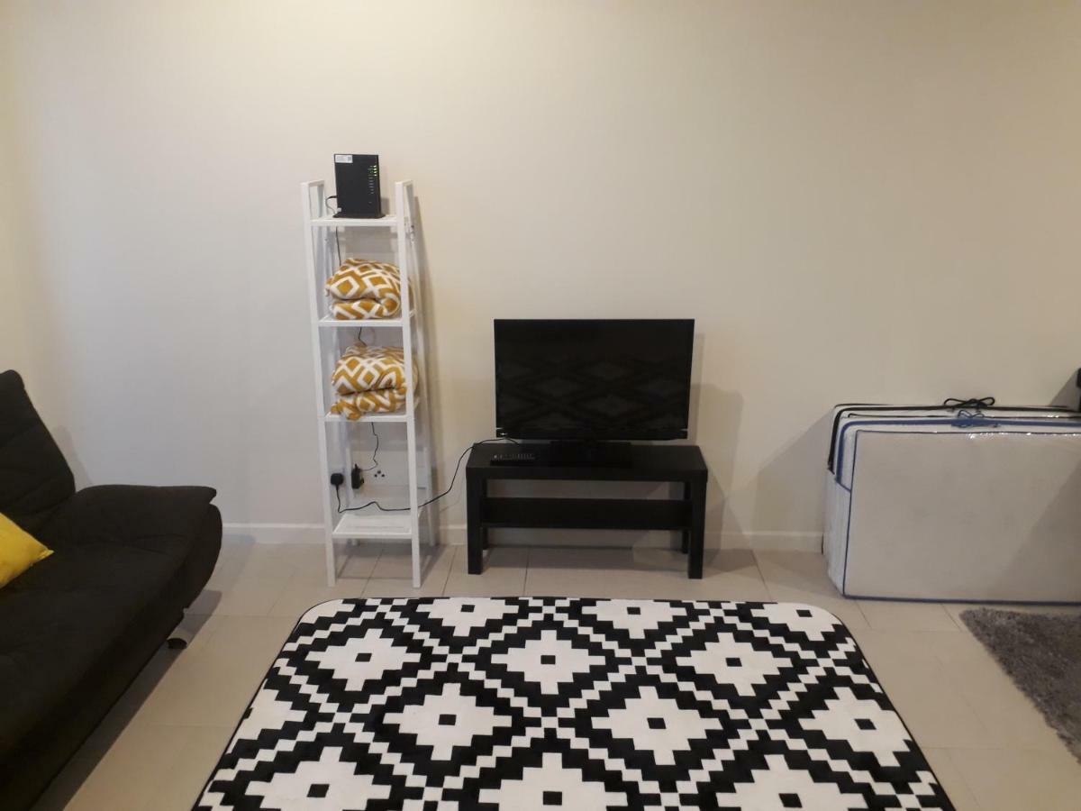 Mufasa Suites At Tamarind Suites With Wifi Netflix Coway Level 8 Cyberjaya Esterno foto